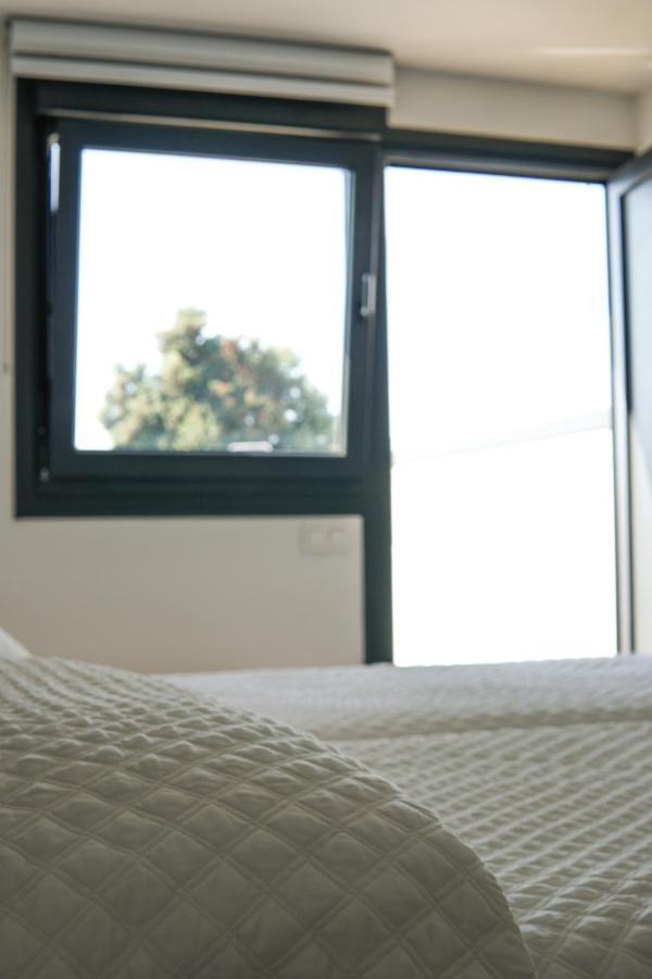 Hostal Montevideo Beachfront Nigran Exterior photo